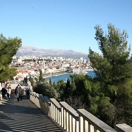 Bene 21 * Split